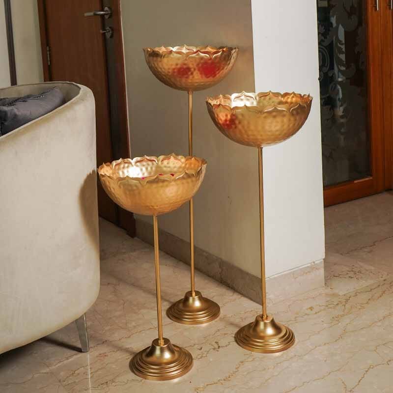 Gold Taj Urli with Stand (Tall)