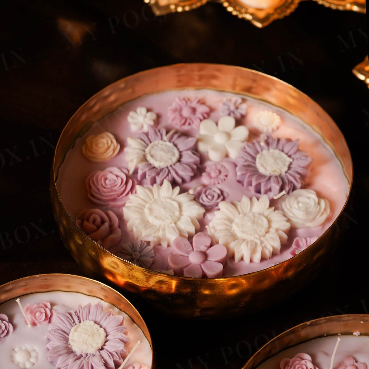 Lavender Floral Wax Candle Urli (Gold)