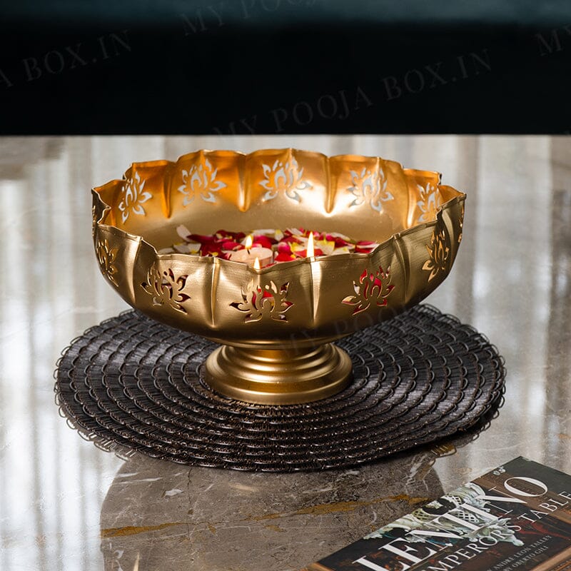 Gold Lotus Urli