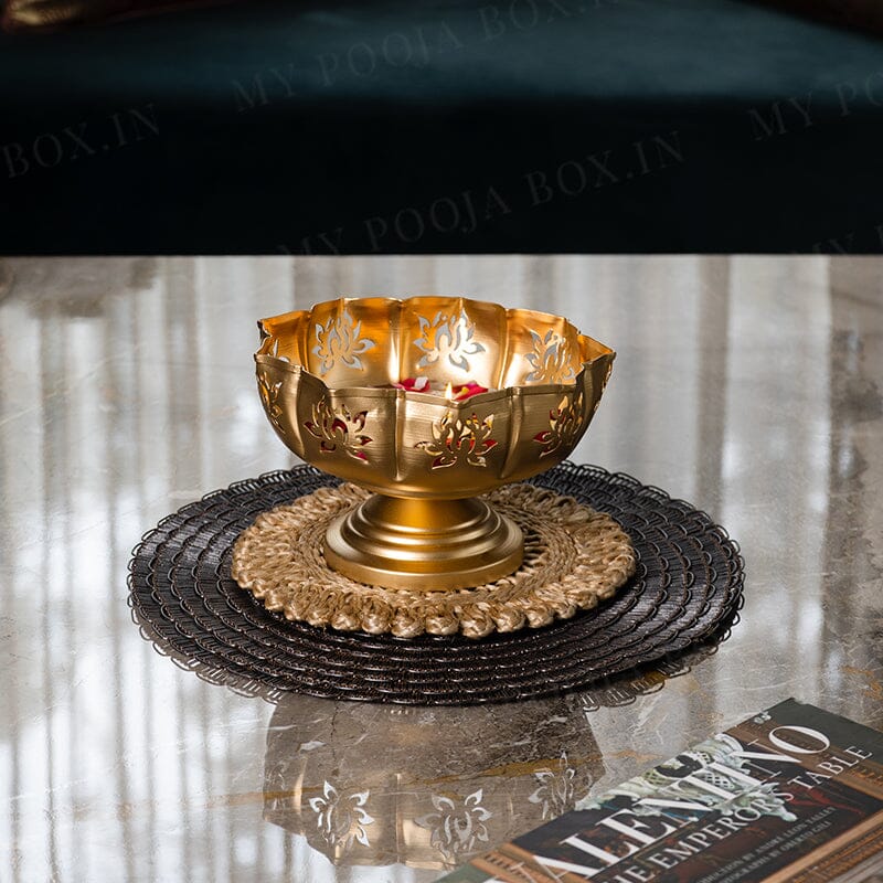 Gold Lotus Urli