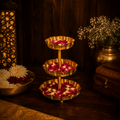 Elegant Gold Three-Tier With Urli